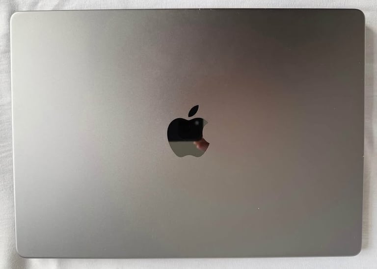 Apple MacBook Pro 14-inch (2023, M2 Pro / 16GB / 512GB SSD) - Excellent Condition, No Charger