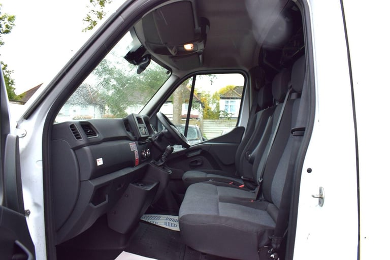 2024 Renault Master 2.3 dCi ENERGY 35 Start Platform Cab FWD LWB Euro 6 (s/s) 2dr PLATFORM CAB Di...