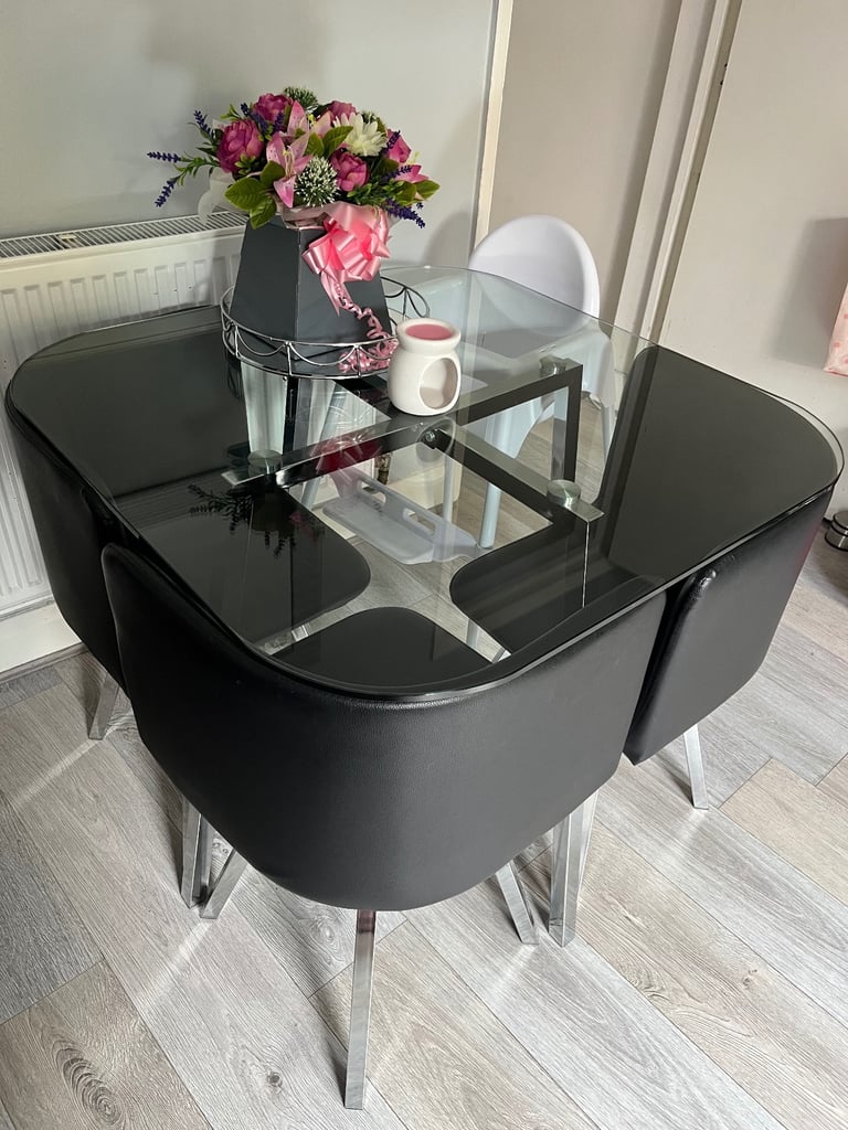 Argos Home Elsie Glass Dining Table & 4 Black Chairs – £150 