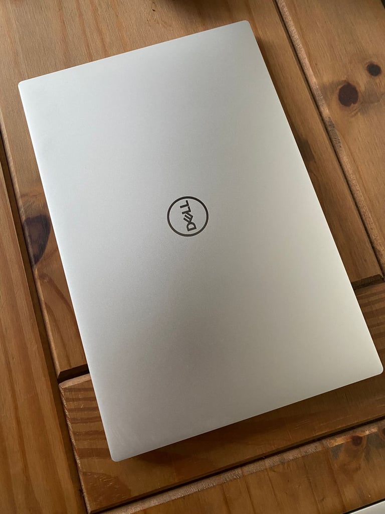 Dell XPS 9300 Laptop, Intel i7, 16gb Ram, 512gb SSD, Windows 11 Pro, with Office Pro Plus 2024