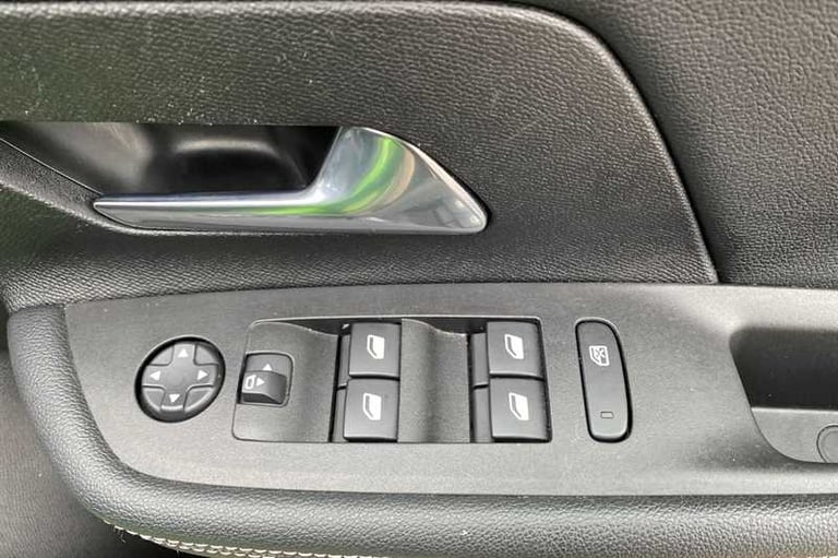 2024 Vauxhall Mokka 100kW Ultimate 50kWh 5dr Auto HATCHBACK ELECTRIC Automatic