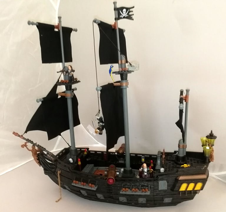 Mega Bloks 1017 Black Pearl Ship Pirates Of The Caribbean Dead Man's Chest
