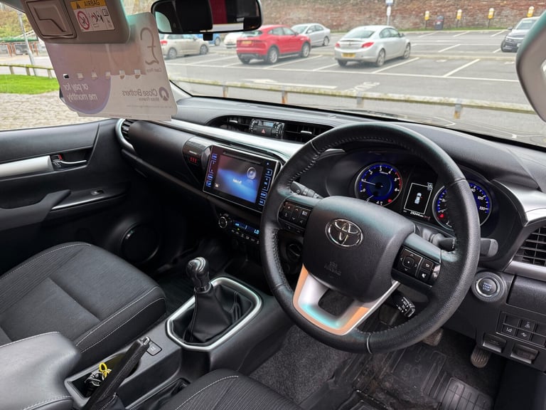 2017 Toyota Hilux Invincible D/Cab Pick Up 2.4 D-4D PICK UP Diesel Manual