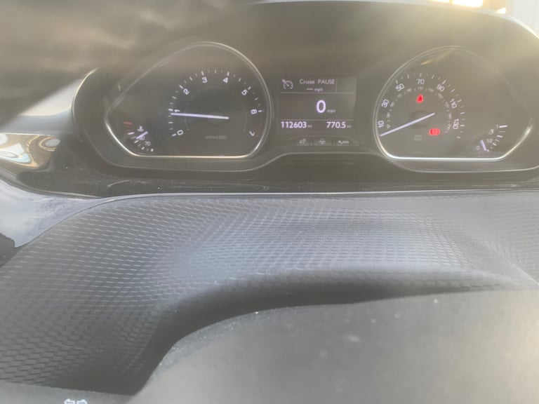 Peugeot, 2008, Hatchback, 2014, Manual, 1199 (cc), 5 doors