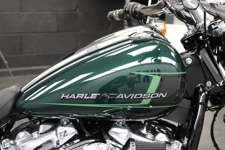 2024 Harley-Davidson FXBR Softail Breakout 117 in Alpine Green