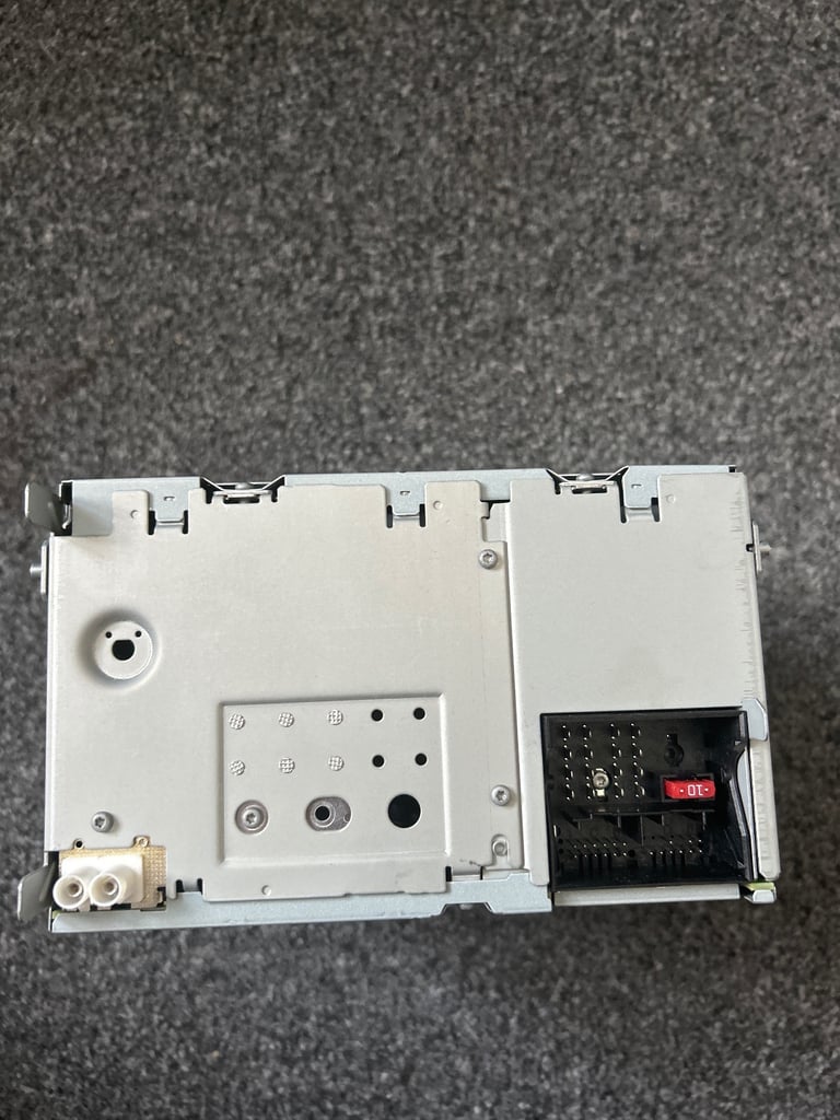 VOLKSWAGEN POLO 2009-2014 CD AND RADIO HEAD UNIT