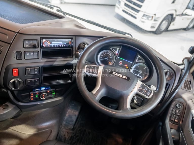 2021 (71) DAF XF 480 SUPERSPACE 6X2 SMALL MIDLIFT