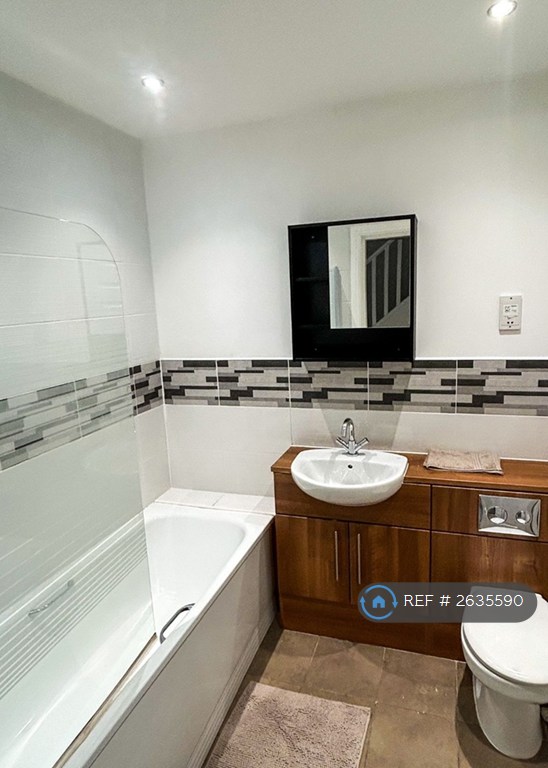 3 bedroom house in Hulton Vale, Bolton, BL3 (3 bed) (#2635590)