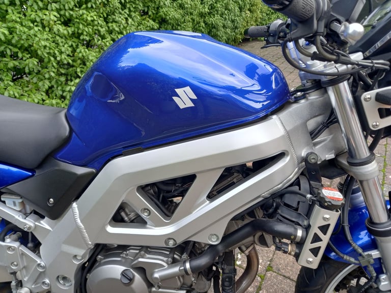 Suzuki SV650 k4 2004 19830 miles One Lady Owner