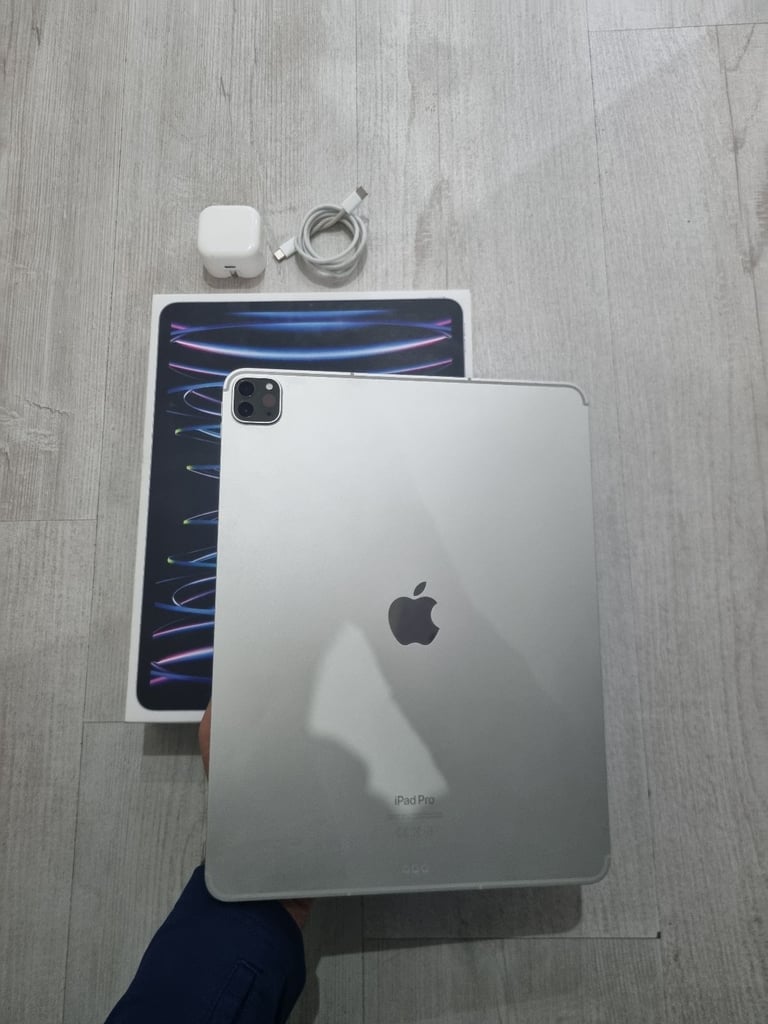 Ipad Pro 12.9 6TH Gen 5G Cellular Wifi 2023 M2 128GB 6 Generation Silver
