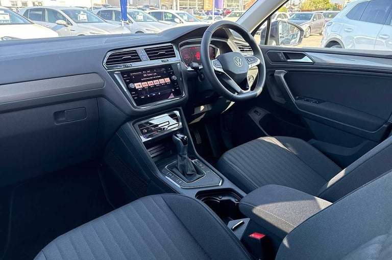 2025 Volkswagen Tiguan 1.5 TSI Life 5dr DSG SUV Petrol Automatic