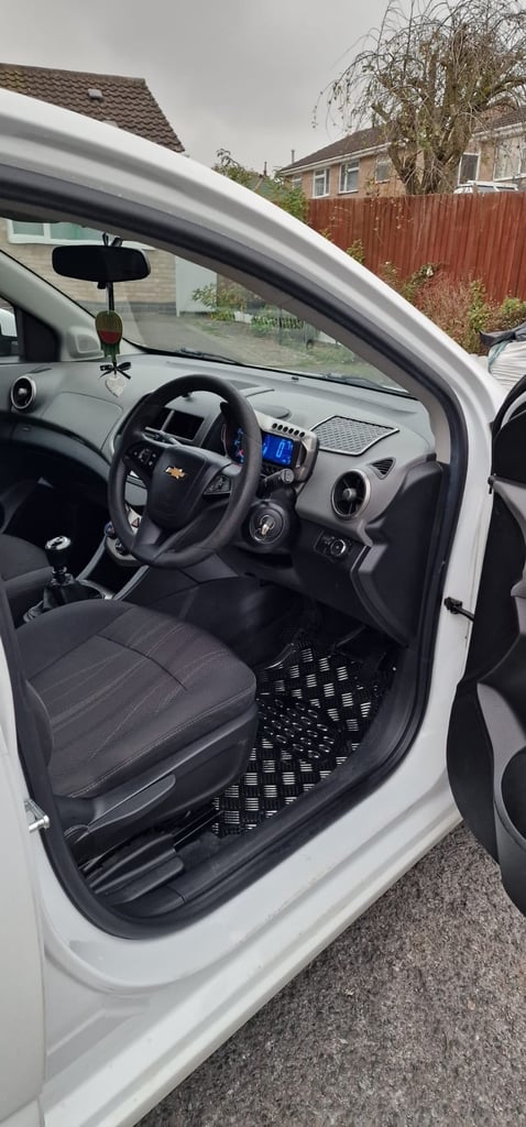 Chevrolet, AVEO, Hatchback, 2012, Manual, 1248 (cc), 5 doors