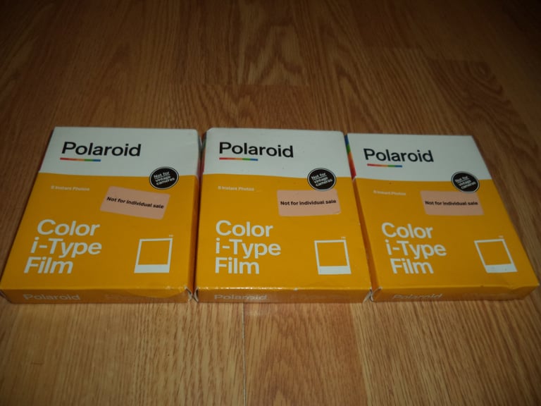 3 X Polaroid Color i Type Film (8 Instant Pictures)