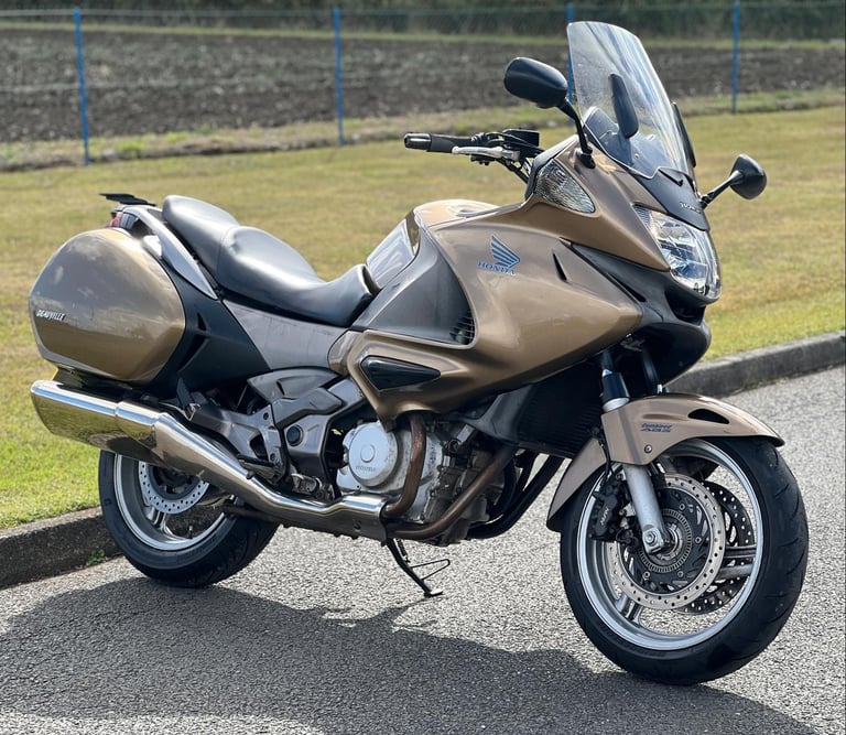 image for 2007 Honda Deauville NT700 ABS Full Luggage Budget Bike MOT & HPI FAST DELIVERY