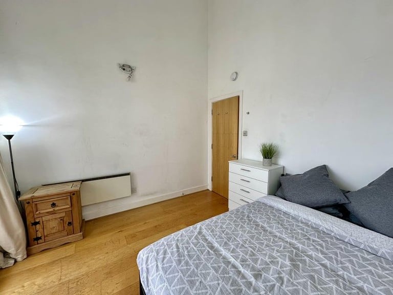 ☀️ Serviced Room ✅ Weekly Cleaning