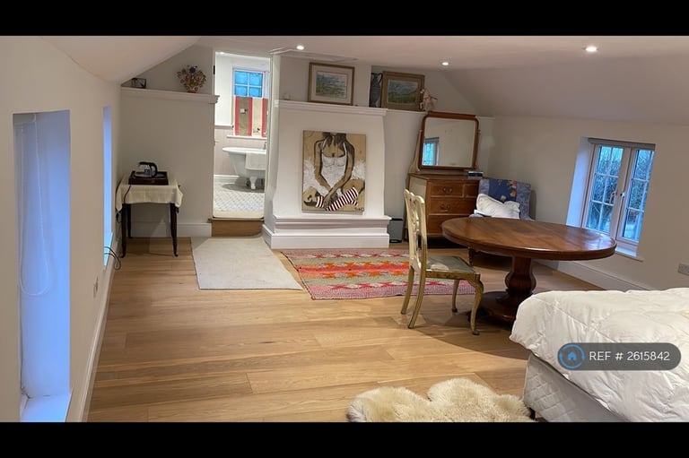 Studio flat in Heddington, Calne, SN11 (#2615842)