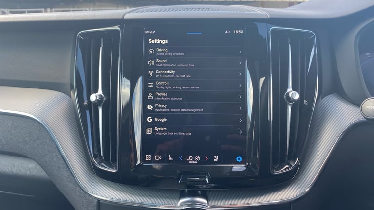 2024 Volvo XC60 2.0 T6 350 RC PHEV Plus Black Ed 5dr AWD Gtron Estate Estate Hybrid Automatic