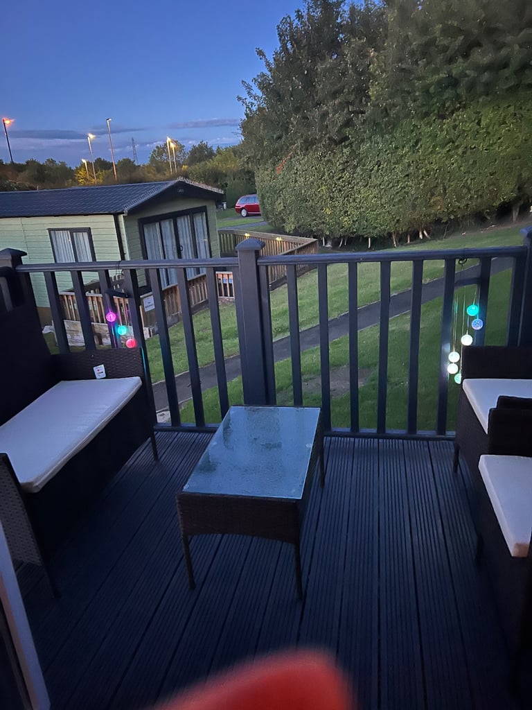 Static caravan lido leisure park