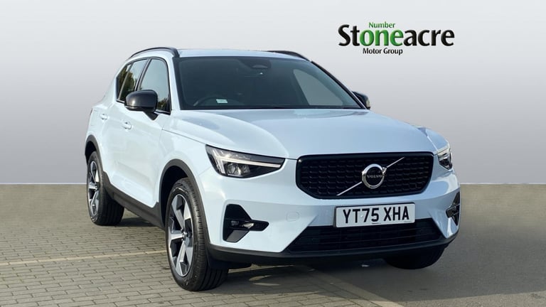 2025 Volvo XC40 2.0 B3 MHEV Plus SUV 5dr Petrol Hybrid DCT Auto Euro 6 (s/s) (163 ps) ESTATE Petr...