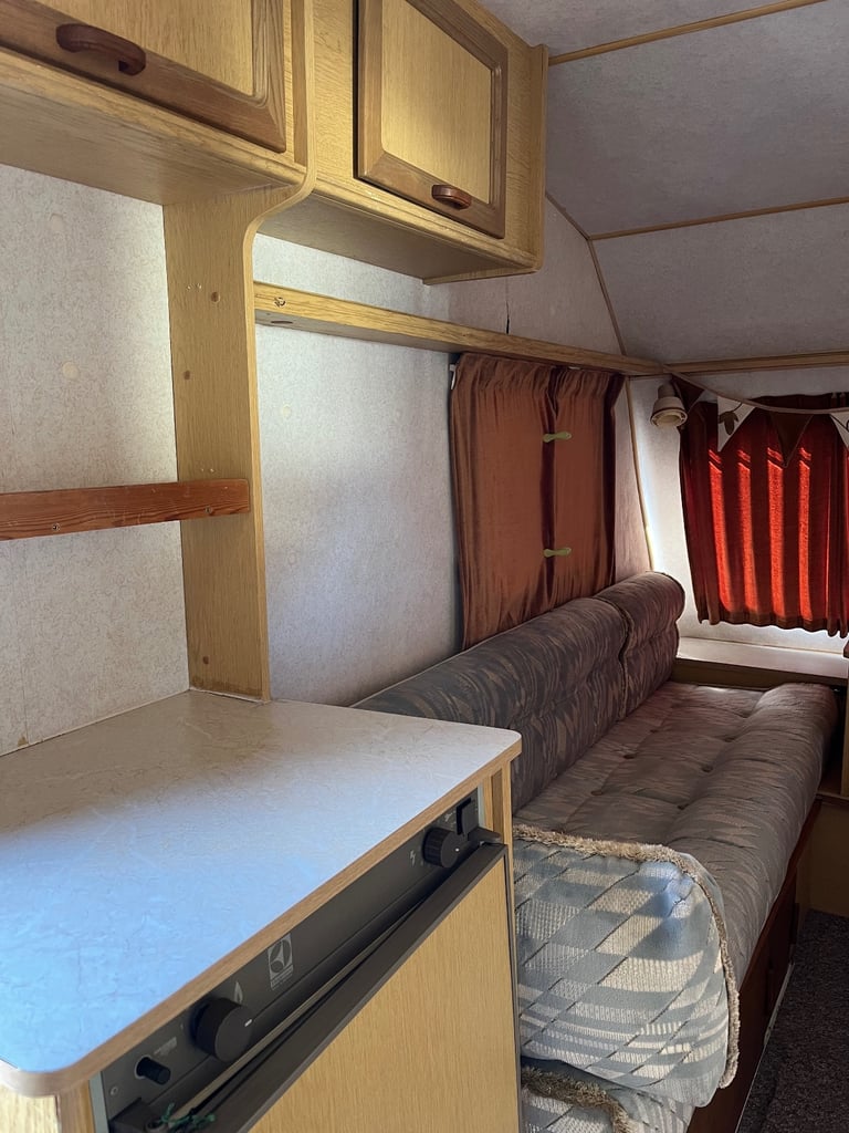 2 berth lightweight caravan 