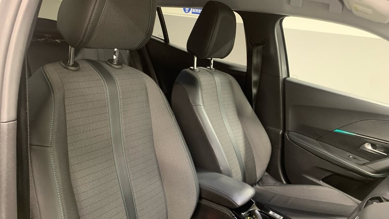 2023 Peugeot 2008 50kWh Allure Premium + SUV 5dr Electric Auto (7kW Charger) (136 ps) SUV Electri...