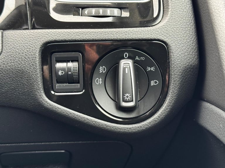 2013 63 VOLKSWAGEN GOLF 2.0 TDI BLUEMOTION TECH GT HATCHBACK 5DR DIESEL MANUAL E