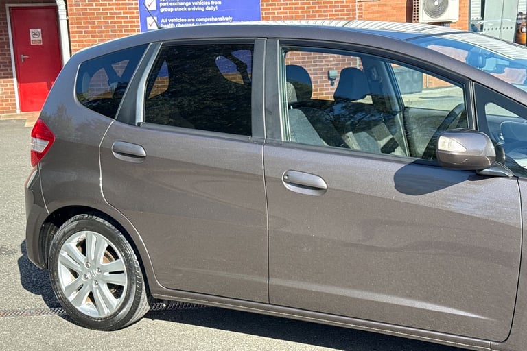 2015 Honda Jazz 1.4 i-VTEC ES Plus 5dr CVT Hatchback PETROL Automatic
