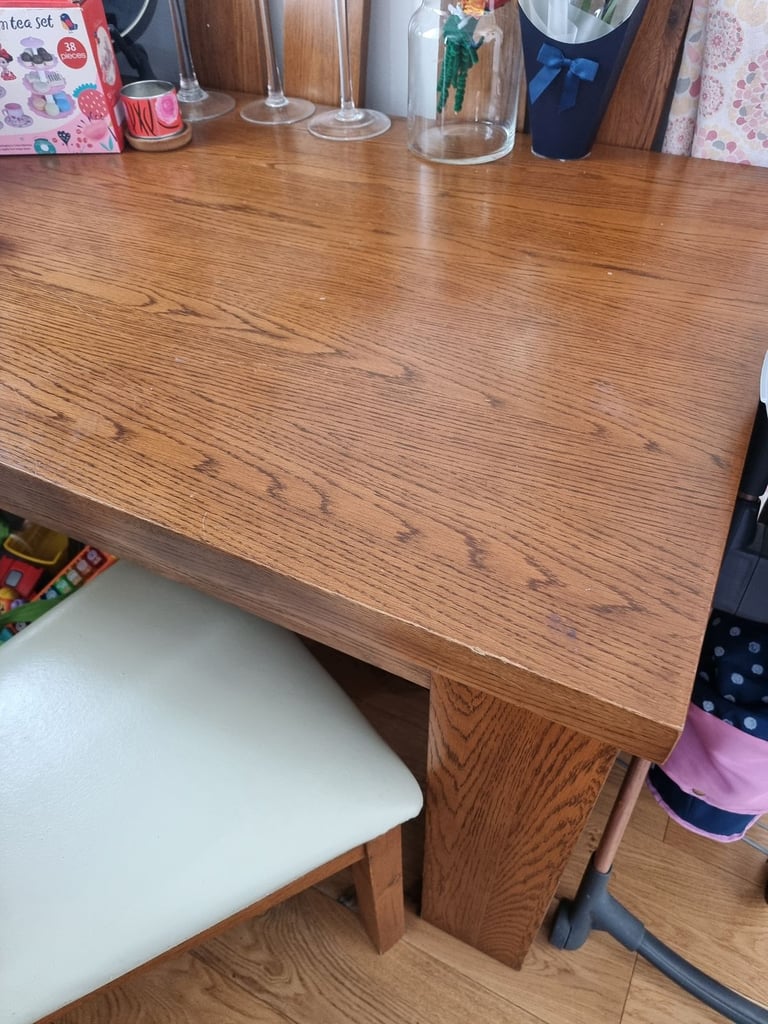 image for OAK Dinning table with 4 leather chairs 