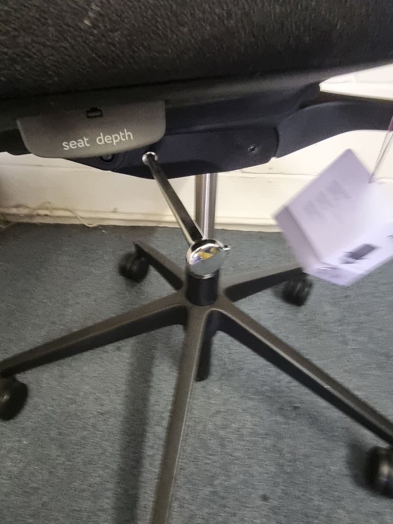 Top Quality Mesh Orangebox Eva Black Ergonomic Office Swivel Desk Chairs 10+ Available 