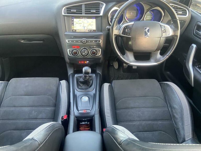 2015 DS Automobiles DS 4 BLUEHDI PRESTIGE S/S HATCHBACK Diesel Manual
