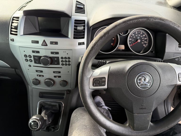 Vauxhall, ZAFIRA, 2010, 1.9L Diesel, One years MOT - 7 Seater