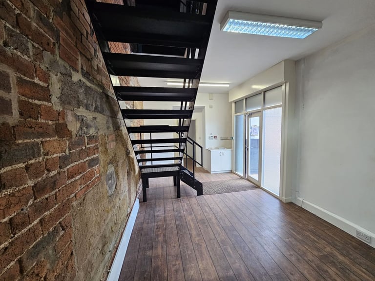  Cut Your Overheads Stay Local in West Yorkshire Office and Warehouse to Rent 