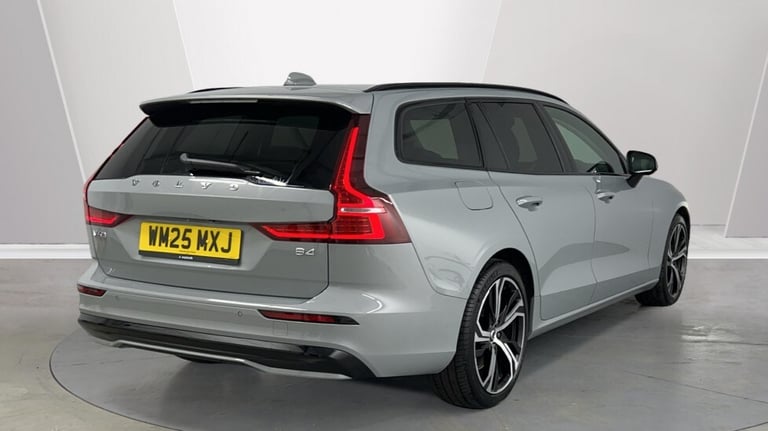 2025 Volvo V60 Plus, B4 Mild hybrid, Petrol, Dark Estate Petrol Automatic