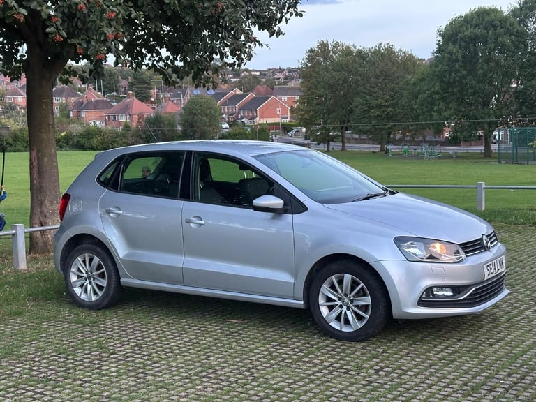 VOLKSWAGEN POLO 1.0 BlueMotion Tech SE 2014