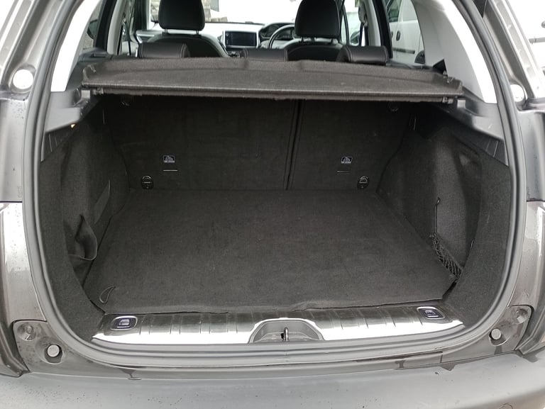 Peugeot, 2008, Hatchback, 2017, Manual, 1199 (cc), 5 doors