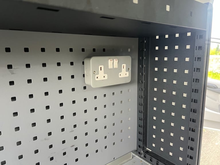 MAXUS DELIVER 9 D20 2.0 150PS FWD L3 COMPRESSOR WORKSHOP VAN 74 REG 19,100 MILES