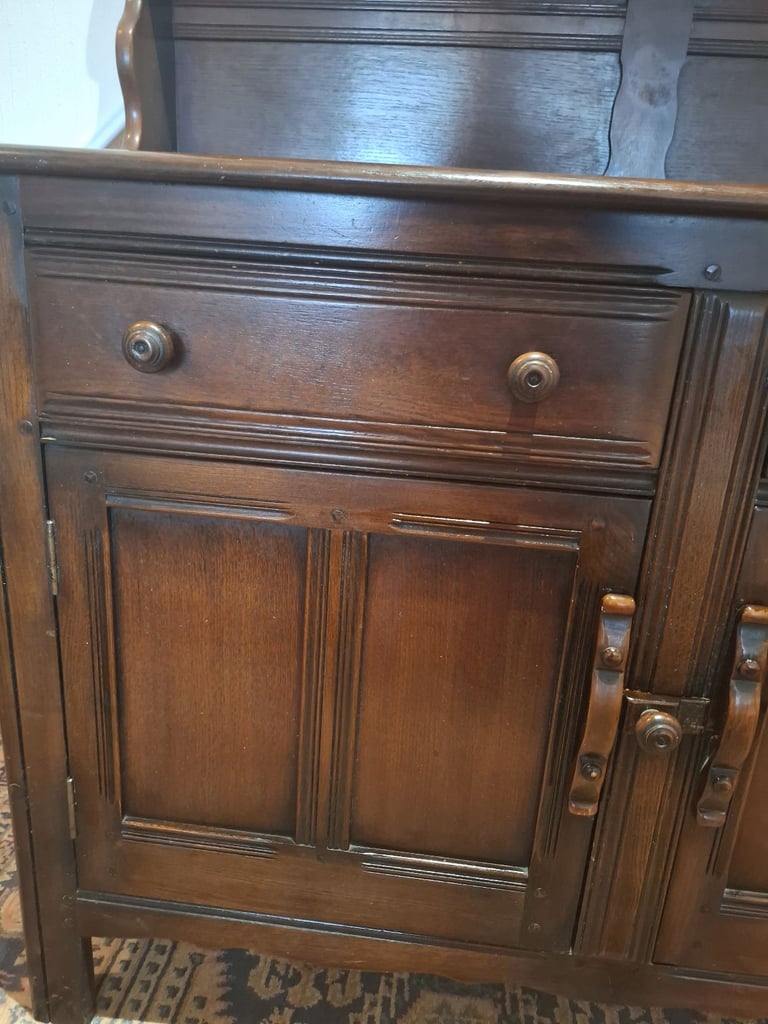 Dark Oak, Ercol, Welsh Dresser £100