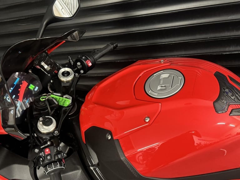 2020 70 BMW S1000RR Sport BMW Carbon PPF Extras 