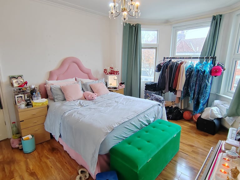 4 Bedroom terraced house to rent in lovely residential area of Dollis Hill, NW10