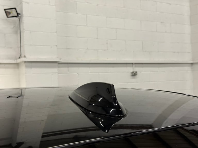 2018 68 BMW 318i 1.5 SPORT PETROL AUTOMATIC 134BHP BLACK EURO 6