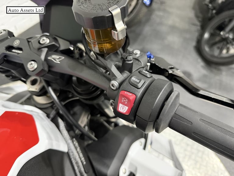 2024 BMW M 1000 R 1000 Naked Petrol Claw-shifted Euro 5 (209 ps) Naked Petrol Manual