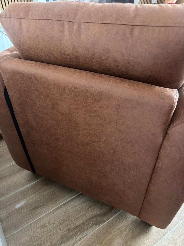 Arm chair