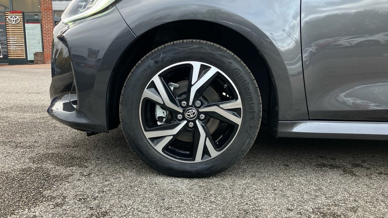 2024 Toyota Yaris 1.5 Hybrid Design 5dr CVT HATCHBACK PETROL/ELECTRIC Automatic