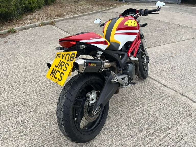 2008 08 DUCATI MONSTER 696 PLUS M696  RED NAKED M 696 RETRO CAFE STYLE