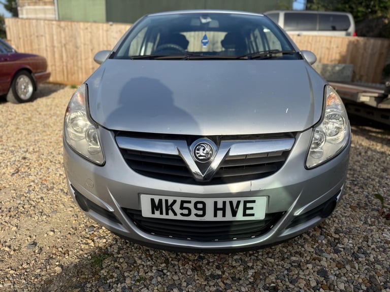 Vauxhall Corsa 1.2i 16v Club 5dr Petrol Manual - Image 2