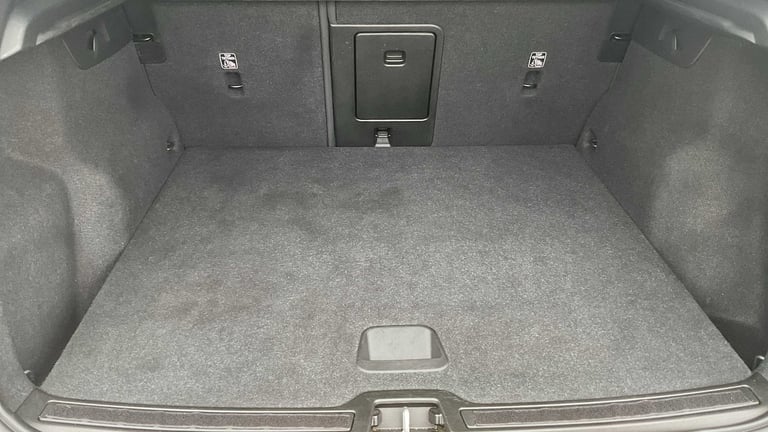 2018 Volvo XC40 1.5 T3 Momentum 5dr Estate Petrol Manual