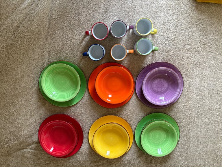 image for Dinner set for 6