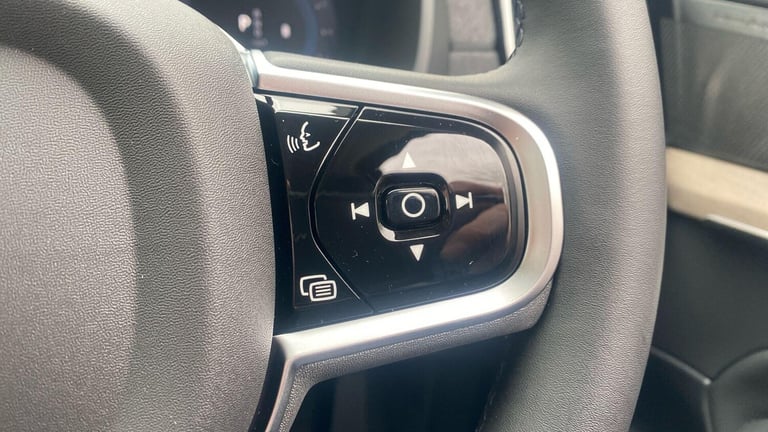 2025 Volvo XC90 Plus, B5 AWD Mild hybrid, Petrol, Dark, 7 Seats ESTATE Petrol/Electric Hybrid Aut...