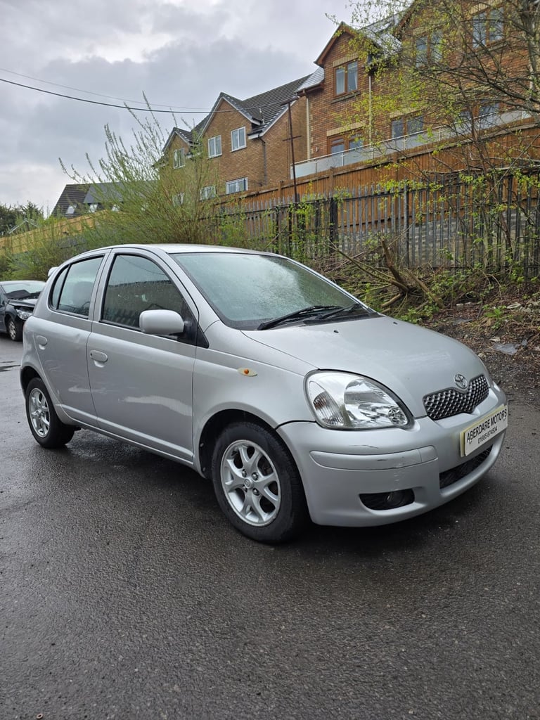 TOYOTA YARIS 1.3 VVT-i Colour Collection 2005