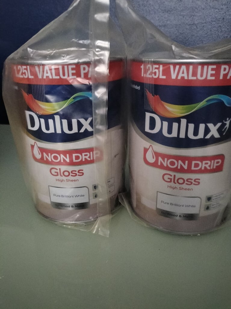 image for 2.5 litre Dulux Non drip gloss White high sheen paint Unopened 